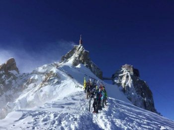 Ski the Vallee Blanche from the Aiguille du Midi in Chamonix